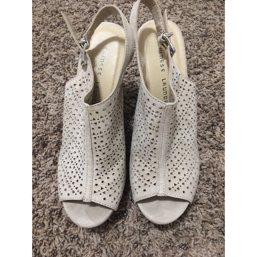 Peep toe wedges - Picture 2 of 6